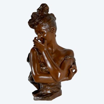 Bronze « Jeune femme espiègle »  de G. Van Der Straeten, Art Nouveau – Fin XIXe