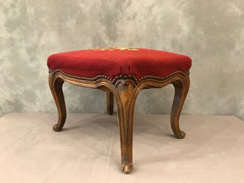 Hocker im Louis XV-Stil aus Buchenholz, bedeckt mit einem Wandteppich aus Blumen des 20. Jahrhunderts