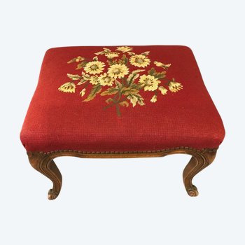 Louis XV style stool in beech wood covered with a tapestry of 20th century flowers