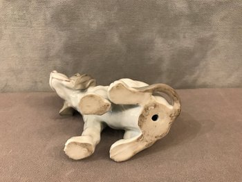 Ravissant petit chien en porcelaine de Copenhague d'époque fin 19 ème 