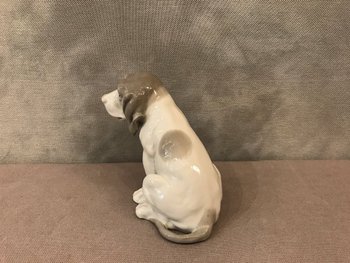 Ravissant petit chien en porcelaine de Copenhague d'époque fin 19 ème 