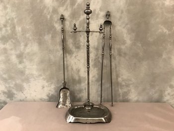 Set da camino in ferro del XIX secolo con pala e pinze