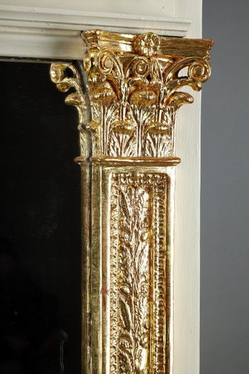 Grande specchio Trumeau in legno e stucco dorato di epoca Impero, XIX secolo