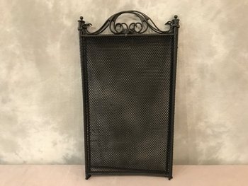 Pare Feu De Cheminée Ancien En Fer Noirci D’époque 19ème