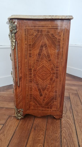 Petite Commode En Marqueterie Style Régence