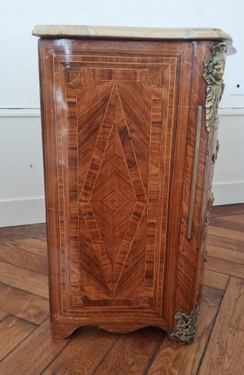 Petite Commode En Marqueterie Style Régence