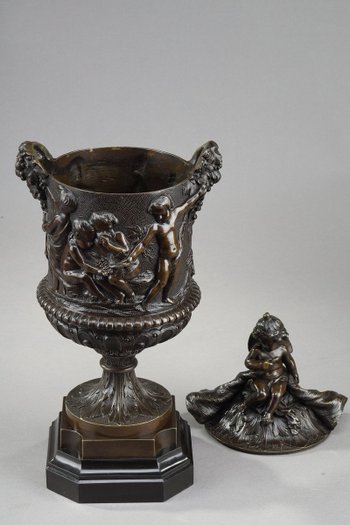 Bronze Vase Decorated With Putti Harvesters, In The Taste Of Clodion, 19th Century
