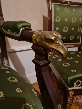 Salone stile impero, testa d'aquila in bronzo