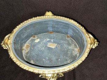 IMPORTANTE JARDINIERE DE TABLE XIXème bronze doré Napoléon à décor de mascarons