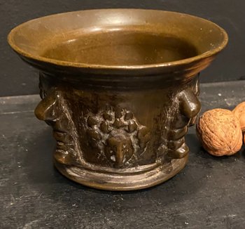 piccolo mortaio in bronzo del XVII secolo