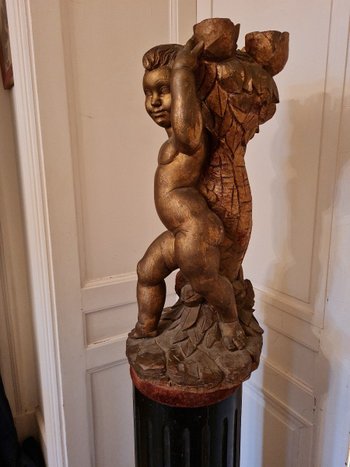 Angelot in legno intagliato del XIX secolo