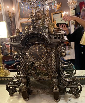 Stezle clock, with the arms of Lorraine