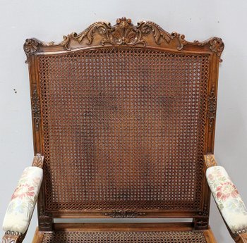 Pair of solid Walnut Caned Armchairs, Regency style - 1910 / 1920