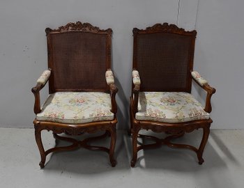 Pair of solid Walnut Caned Armchairs, Regency style - 1910 / 1920