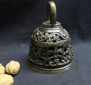 cloche en bronze 
