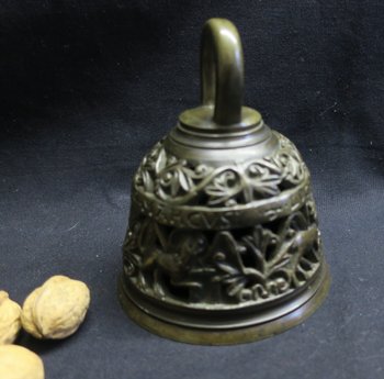 cloche en bronze 
