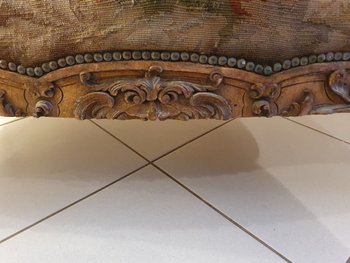 Sofa Doré Régence, Wandteppich Au Pont
