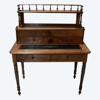 Petit Bureau à Gradin en Noyer, époque Louis-Philippe – 2ème partie XIXe