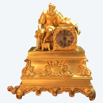 Royal" clock in gilded bronze, 44 cm high