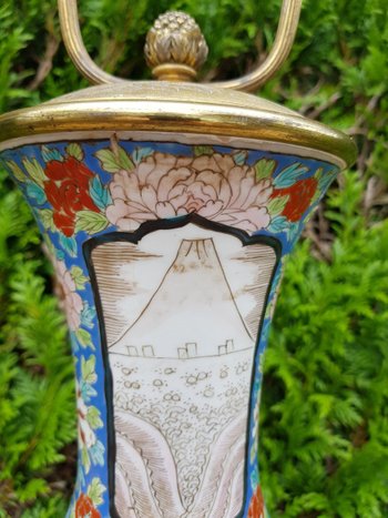 Lampada in porcellana giapponese fine XIX secolo