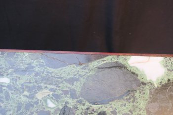 table basse en fer forgé doré et marbre