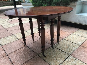 Tavolo da pranzo in mogano a 6 gambe, epoca XIX secolo, con ribalte.