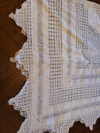 Large lace tablecloth from the early 20th century