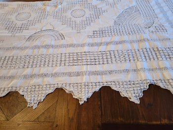 Large lace tablecloth from the early 20th century