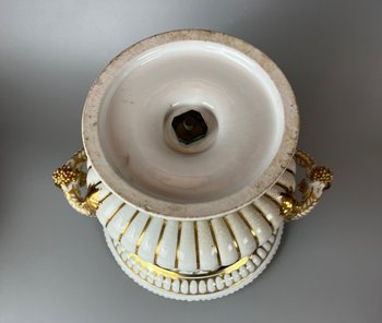 Ein prächtiger Obstkühler von Chamberlain Worcester (Royal Worcester) aus der Zeit um 1810-20 in Campagna-Form.