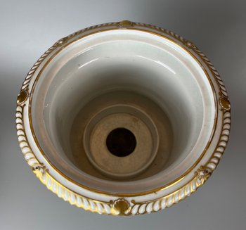 Ein prächtiger Obstkühler von Chamberlain Worcester (Royal Worcester) aus der Zeit um 1810-20 in Campagna-Form.