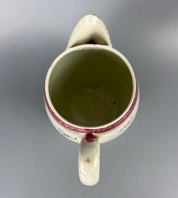 A mid 18thc (c.1770) S. Staffordshire enamel snuff box