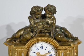 Bronze and marble clock, Louis XVI style, Napoleon III period - Middle 19th century