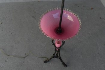 Rare Lampadaire En Métal Argenté Et Opaline Rose Par Maison Christofle époque 1900