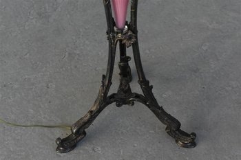 Rare Lampadaire En Métal Argenté Et Opaline Rose Par Maison Christofle époque 1900