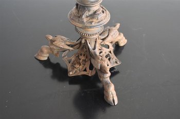 Coppia di grandi candelieri in bronzo di Jules Moigniez XIX