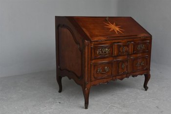 Scriban in mogano bordeaux del XVIII secolo