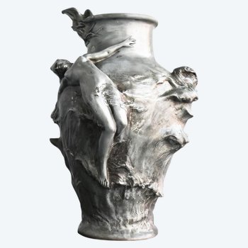 Vase Art Nouveau En étain Par Pedro Rigual