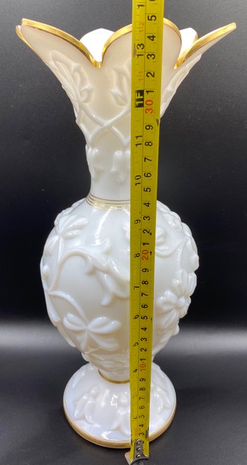 VASE OPALINE SAINT LOUIS 