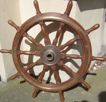 Schiffssteuerrad aus MahagoniXIX.