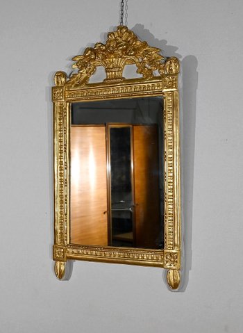 Glace à fronton en Bois doré, style Louis XVI – Début XXe