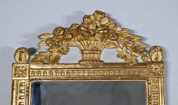 Glace à fronton en Bois doré, style Louis XVI – Début XXe