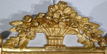 Glace à fronton en Bois doré, style Louis XVI – Début XXe
