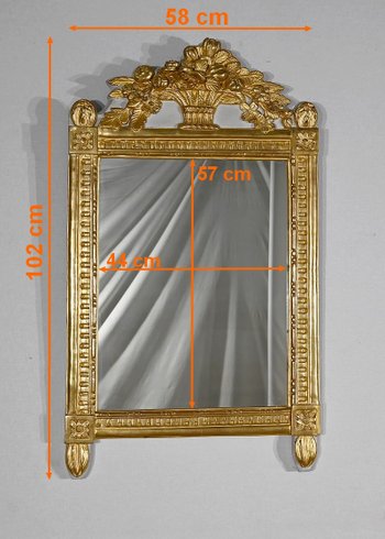 Glace à fronton en Bois doré, style Louis XVI – Début XXe