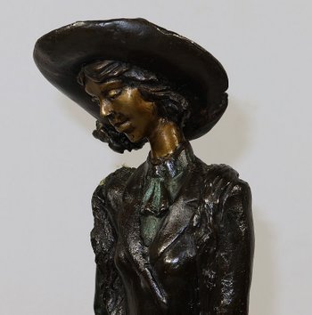 Importante bronzo "La dama con il levriero" dopo D. Chiparus - XX secolo