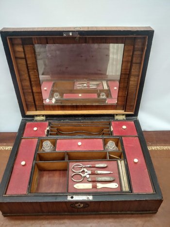 Coffret nécessaire de voyage