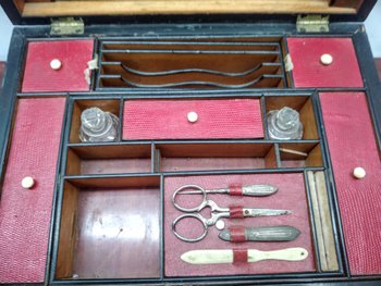 Coffret nécessaire de voyage
