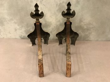 Paire de chenets anciens en bronze d'époque 19 ème de style Louis XVI 