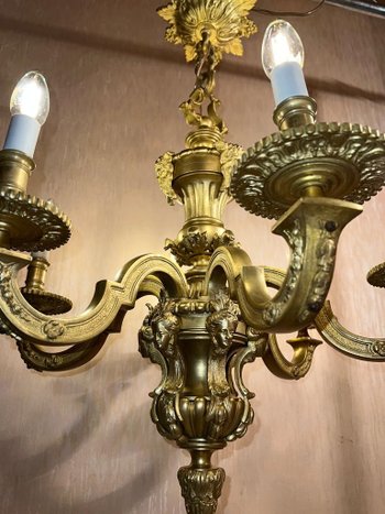Gilded Bronze Chandelier of Renaissance style XIXth century decorated with heads of Mascaron