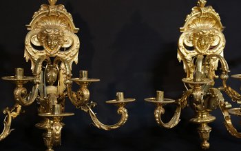 Paire d'applique en bronze ciselé doré  XIXème siècle  Signées H. Picard