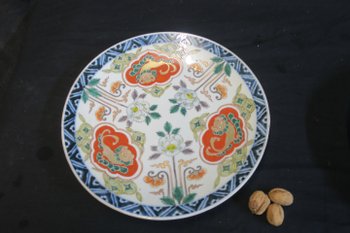 Pair of Imari dishes